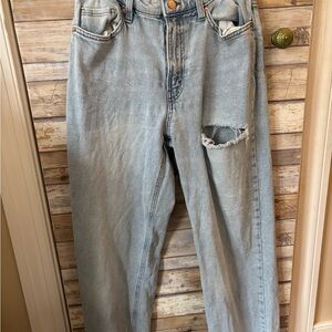 Distressed Light Blue Jeans